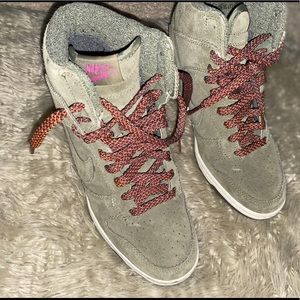 Nike Dunk Sky Hi - Olive